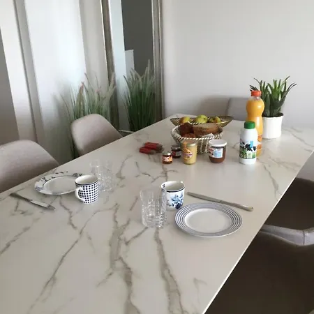 Vakantie-appartement La Régence @ *